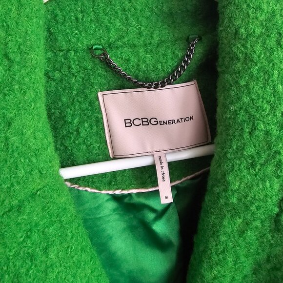 BCBGeneration Women's Double-Breasted Boucle Walker Coat - Picture 2 of 3